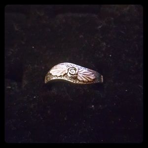 Black hills rose sterling silver ring 8.75